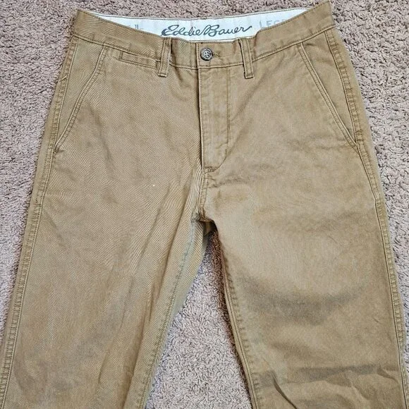 Eddie Bauer Classic Chino Pants Mens Tag 30x30 Act 31x29 Khaki Straight Leg - Picture 3 of 15